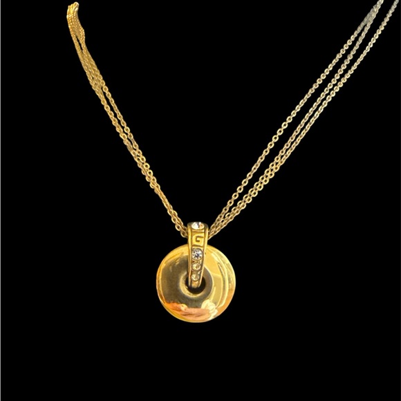 Givenchy Elegant Gold Pendant Necklace! Excellent condition! - Picture 4 of 6